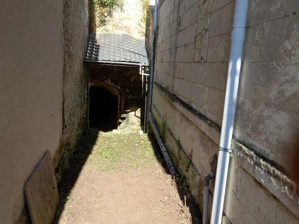 Rare : cave Troglodyte pour stockage à Montrichard