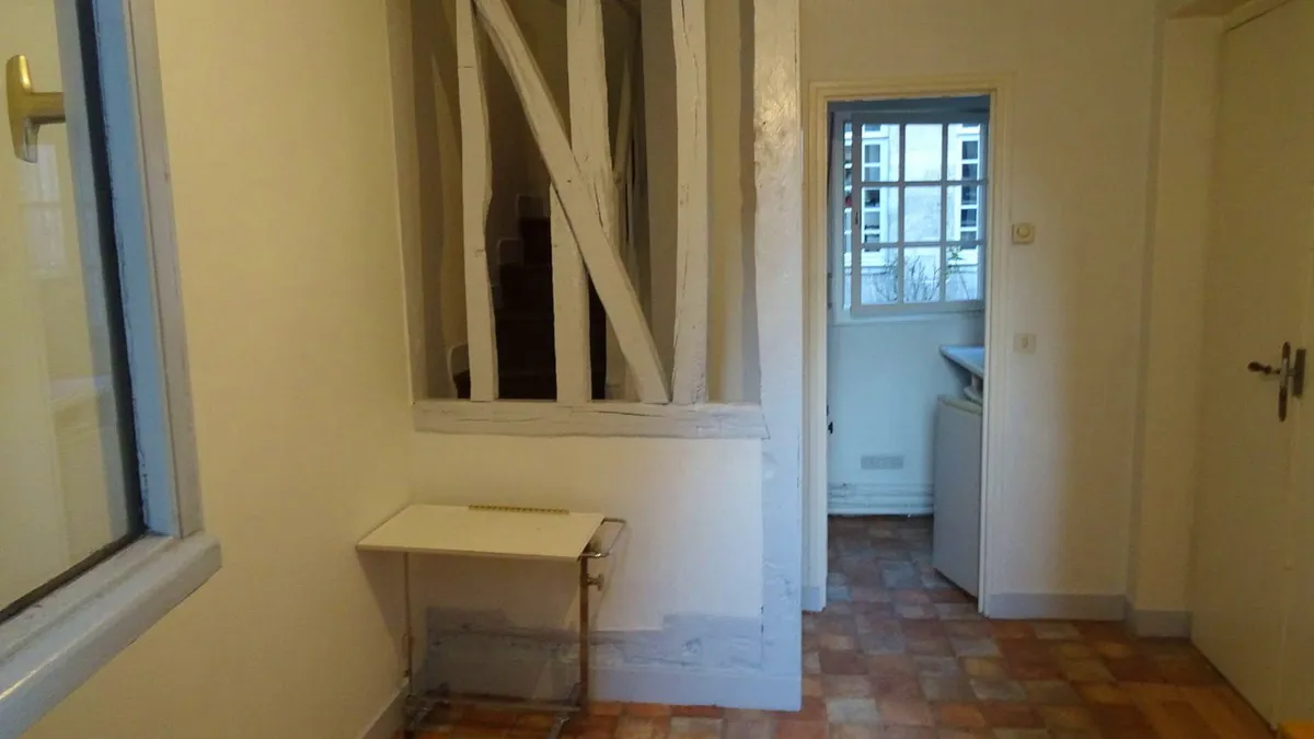 Photo 1