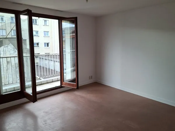 Location non meublée studio à Les Lilas (93260)