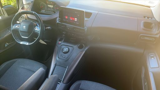 Peugeot Rifter Long 1.5 BlueHDi 130 EAT8 - GT Line – 2020 – 92688 km – Diesel – Boîte Automatique — photo 10