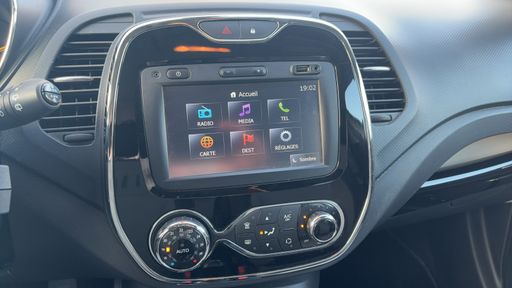 Renault Captur 0.9 TCe 90 - Intens – 2015 – 44887 km – Essence – Boîte Manuelle — photo 21