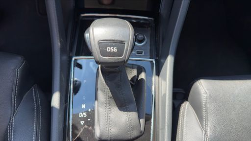 Skoda Karoq 1.5 TSI ACT 150 DSG7 - Style – 2018 – 84550 km – Essence – Boîte Automatique — photo 11