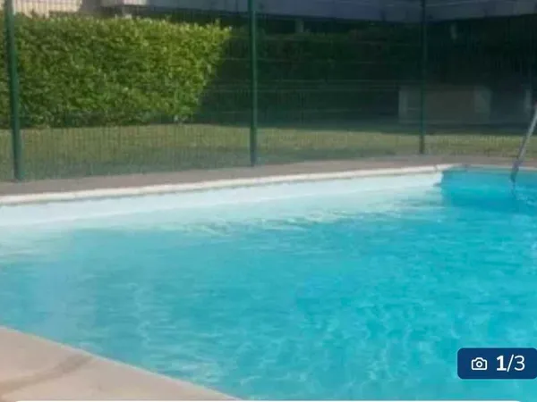 joli T3 Meublé piscine clim, garage box sécurisé + parking