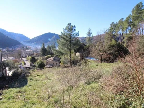 Terrain constructible 2100 m²