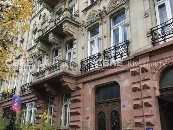 Bureaux 523 m²