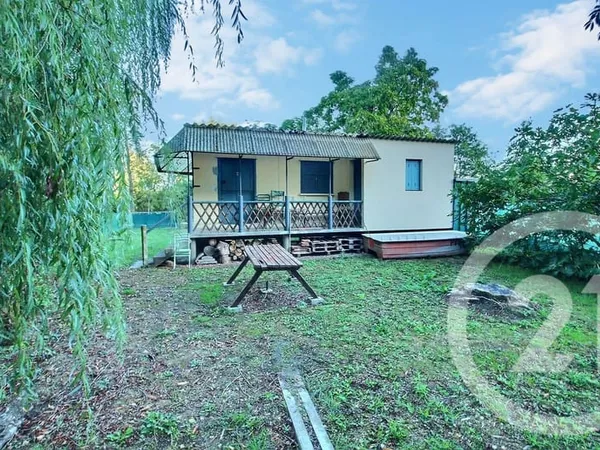 Terrain 400 m²