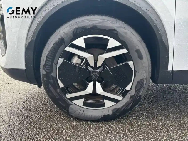 Peugeot 2008 electrique 54 kwh 156 ch — photo 38