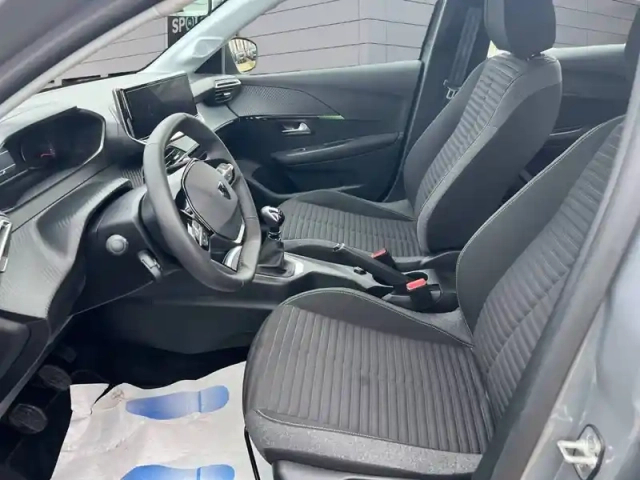 Peugeot 208 puretech 100 s&amp;s bvm6 — photo 9