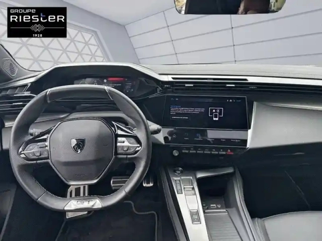 Peugeot 408 phev 225 e-eat8 — photo 8