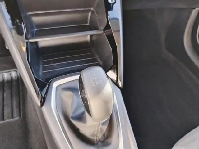 Peugeot 208 puretech 75 s&amp;s bvm5 active — photo 24