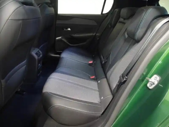 Peugeot 308 1.2 puretech 130ch s&amp;s allure pack — photo 7