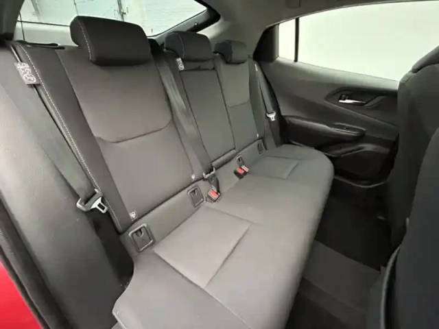 Toyota Prius hybride rechargeable 223ch design + toit pa — photo 28