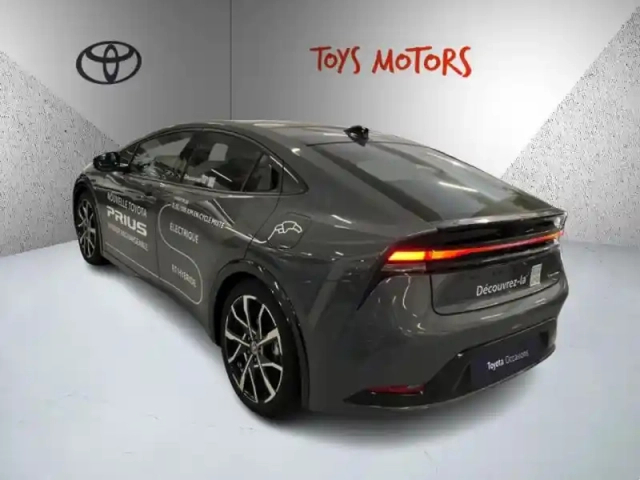 Toyota Prius hybride rechargeable 223ch design phe — photo 22