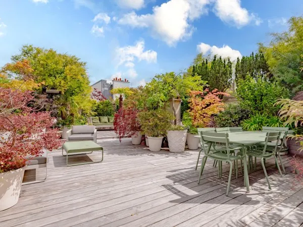 Vends triplex 300M2 - Neuilly-sur-Seine - Avec terrasses et roof top