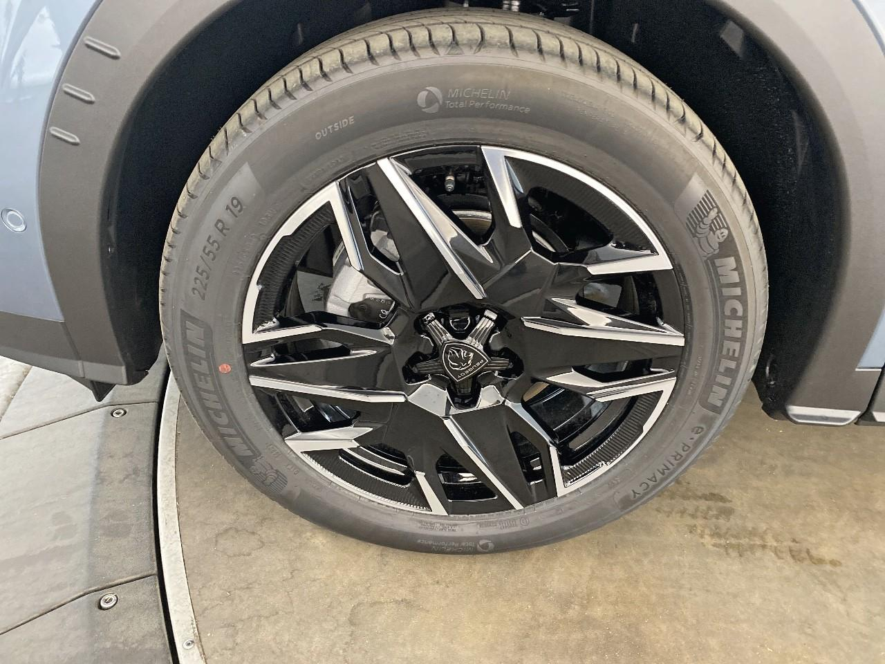 Peugeot 3008 hybrid 145 e-dcs6 gt — photo 11