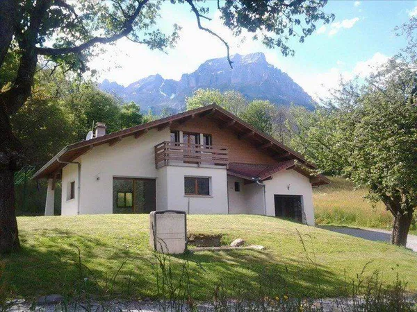 Maison 6 pièces 127 m²