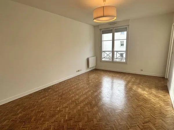 Parking 33 m²