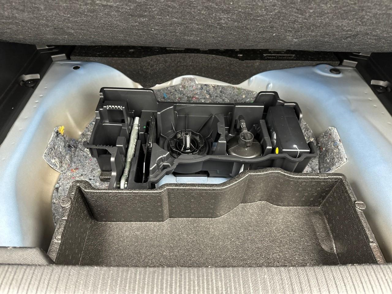 Peugeot 2008 puretech 130 s&s eat8 gt — photo 38