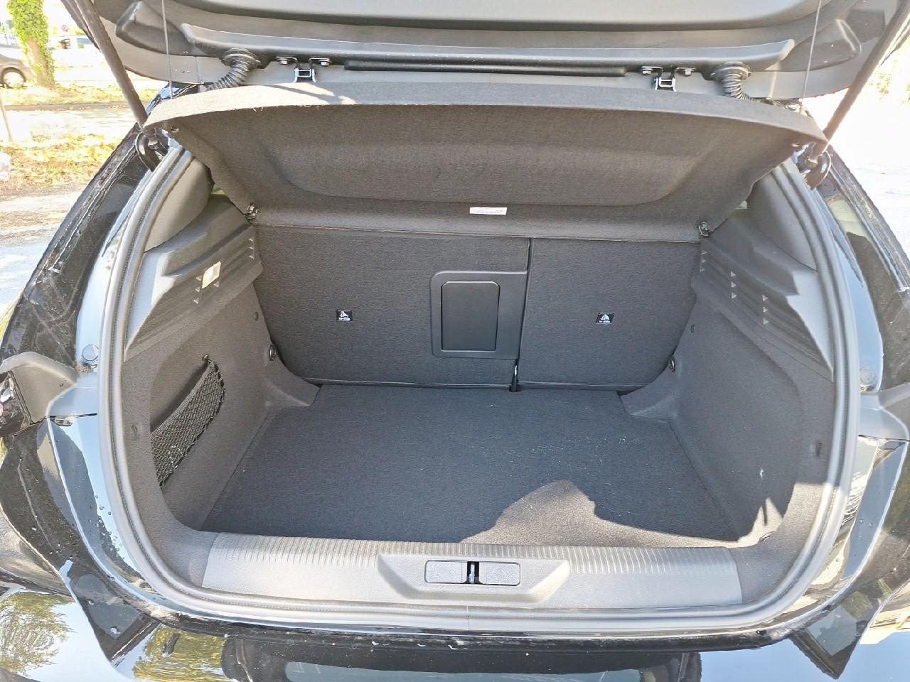 Peugeot 308 1.2 hybrid 145ch gt e-dcs6 — photo 6