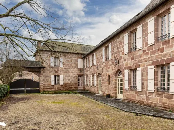 Grange 15 pièces 500 m²