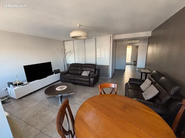 Appart T4 de 100m2 aux 5 Avenues