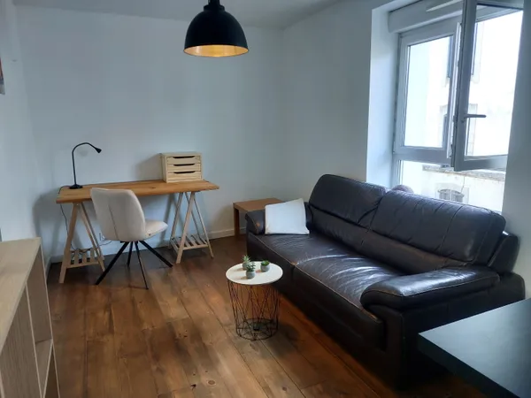 Loue T1 BIS meublé
