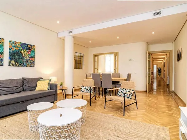 Appartement 3 pièces 108 m²