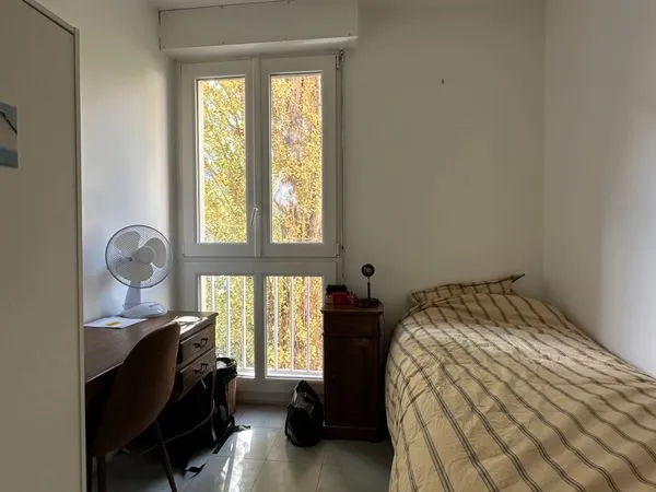 Studette meublée 10 m² - Neuilly - CELSA à 3 min - 830 CC