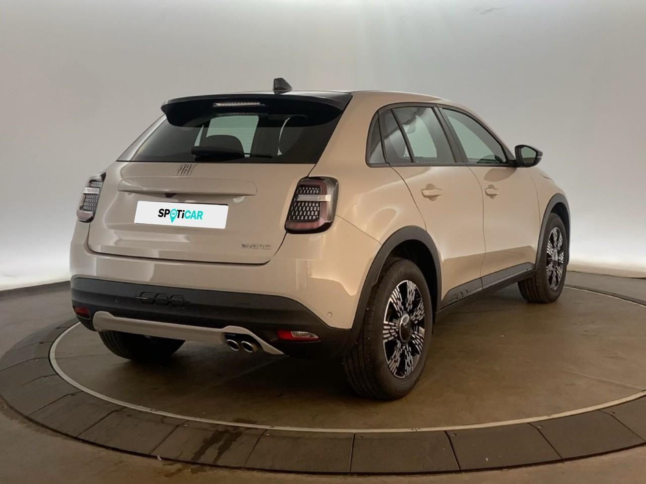 Fiat 600 t-gen 3 1.2 hybrid 145ch edct6 pop — photo 7