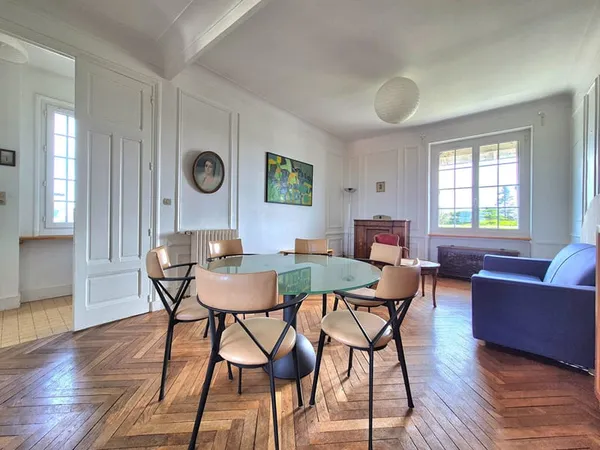 NANTES - RUE FELIBIEN - Appartement T3 meublé au dernier étage avec ascenseur