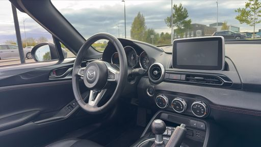 Mazda MX5 2.0 Skyactiv-G 160 - Sport Line – 2017 – 36725 km – Essence – Boîte Manuelle — photo 23
