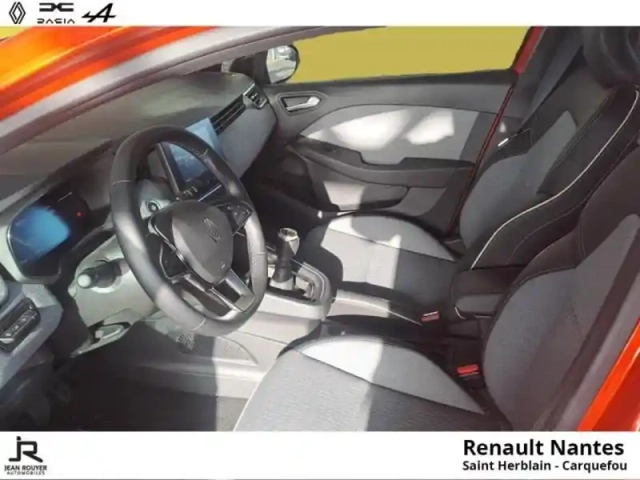 Renault Clio eco-g gpl 100ch techno — photo 13