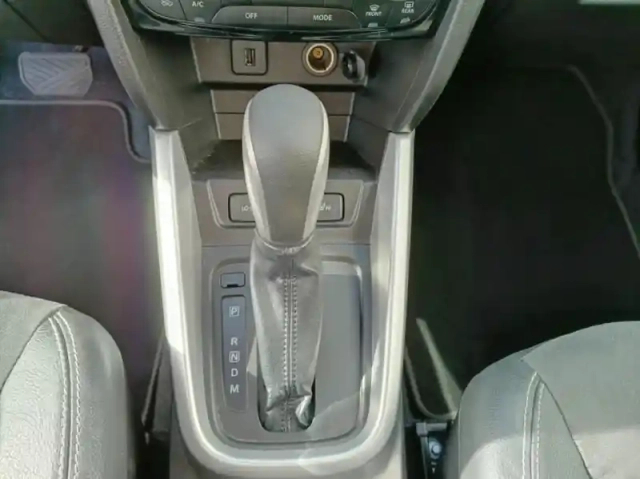 Suzuki Vitara 1.6 vvt pack auto — photo 8