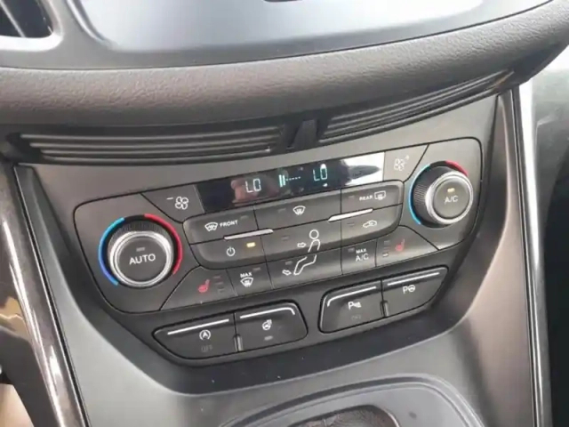 Ford Kuga 1.5 ecoboost 182ch stop&amp;start st-line 4x4 bva — photo 14