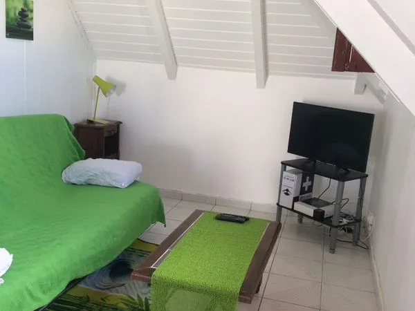 F2 haut de villa