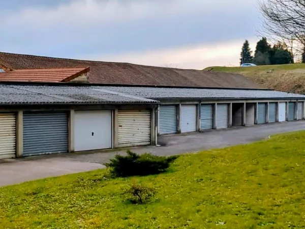 Location garage ouvert 13,41 m² - proche gare Limoges Bénédictins