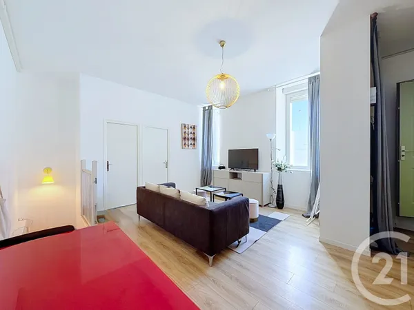 Appartement 5 pièces 90 m²
