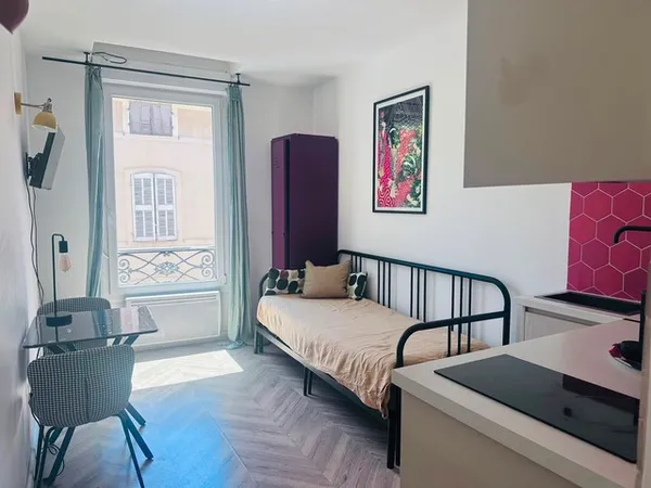 Vends studio - 14.38 m² - 1 pièce - Aix-en-Provence 13100