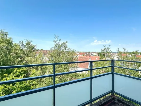 Appartement 3 pièces avec cave + garage - SOTTEVILLE-LÈS-ROUEN