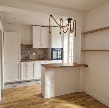 Studio 1 pièce 30 m²