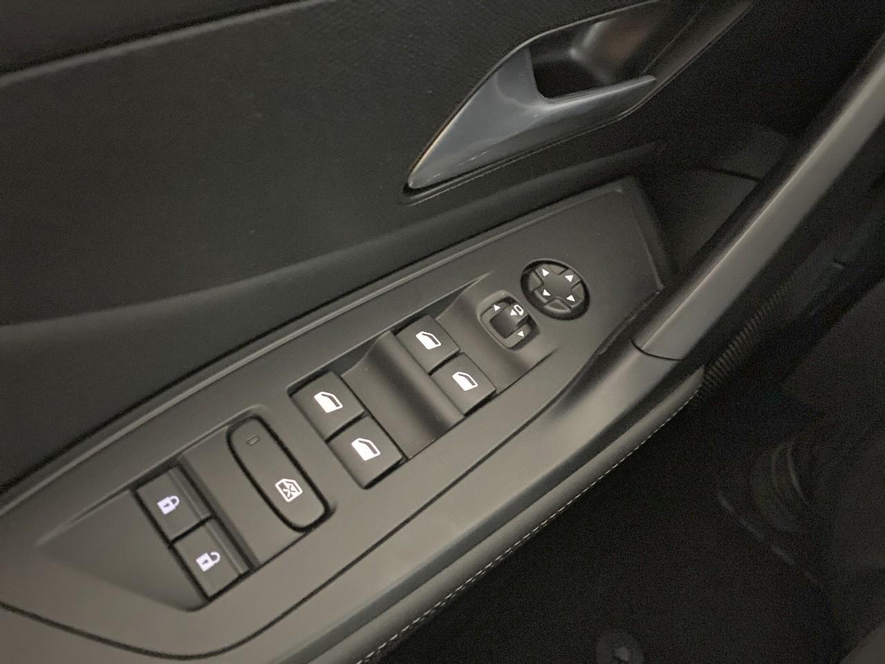 Peugeot 408 hybrid 145 e-dcs6 allure — photo 20