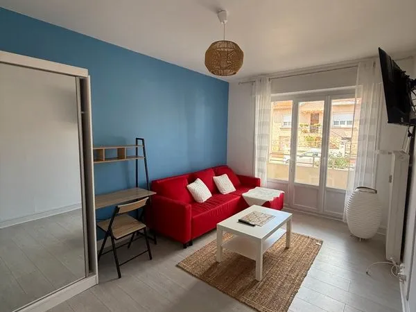 Studio meublé proche IUT et IFSI
