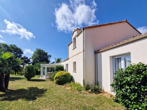 Maison 6 pièces 145 m²