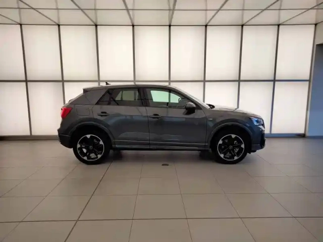 Audi Q2 35 tfsi 150 s tronic 7 — photo 23