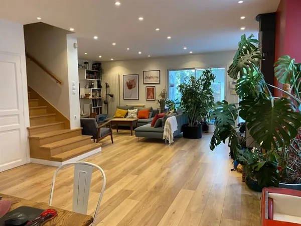 Maison 7 pièces 198 m²