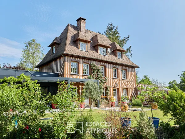 Demeure du XVIIIe avec vue panoramique sur le Pays d'Auge