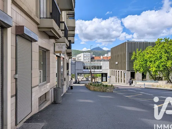 Vente Boutique/Local commercial 100 m²