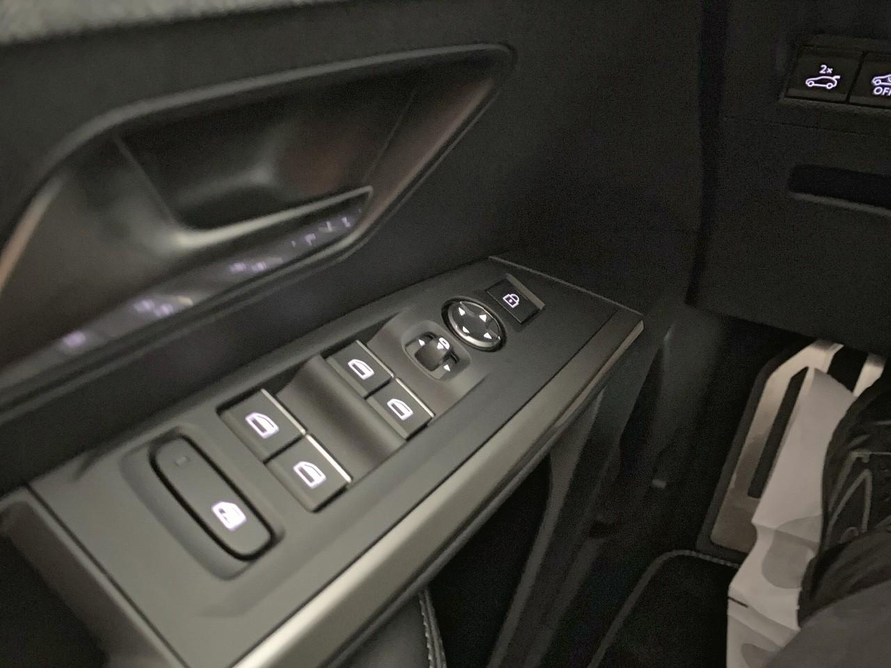 Peugeot 3008 hybrid 145 e-dcs6 gt — photo 20