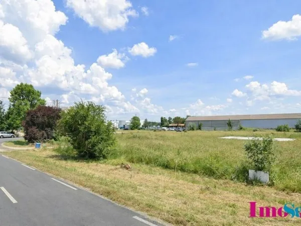 Terrain Vente Saint-Louis-de-Montferrand  330m² 682500€