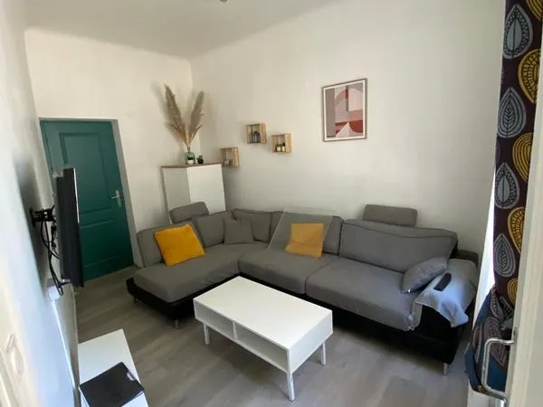 Appartement 50m2 climatisé avec petit jardin